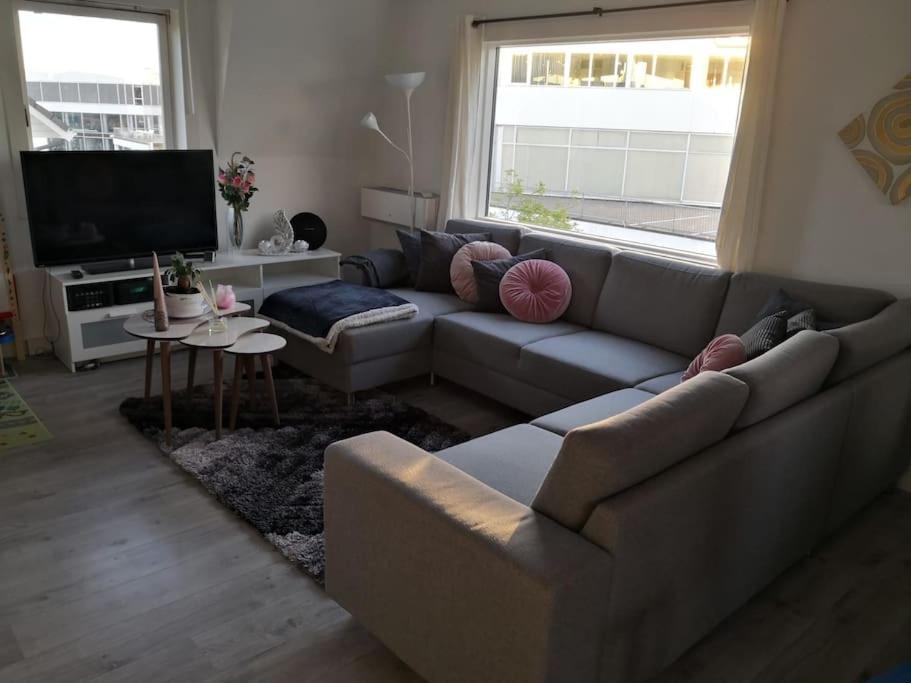 Apartment For 5 Gjester 10min Buss Til Sentrum *